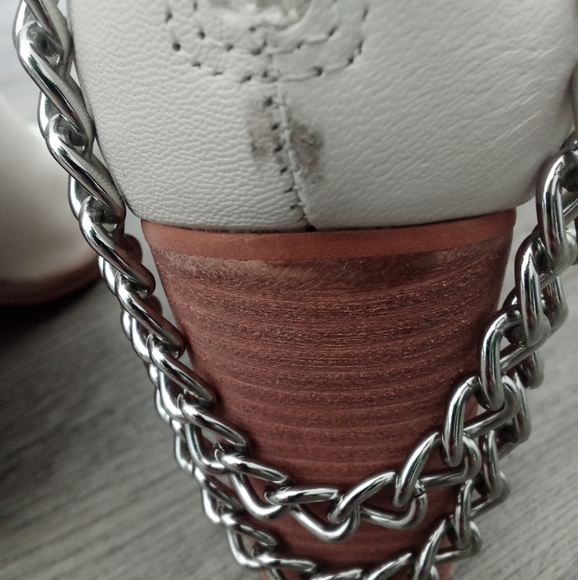 Vince Camuto White and Brown Ankle Booties with Chain Detail - Picture 4 of 5